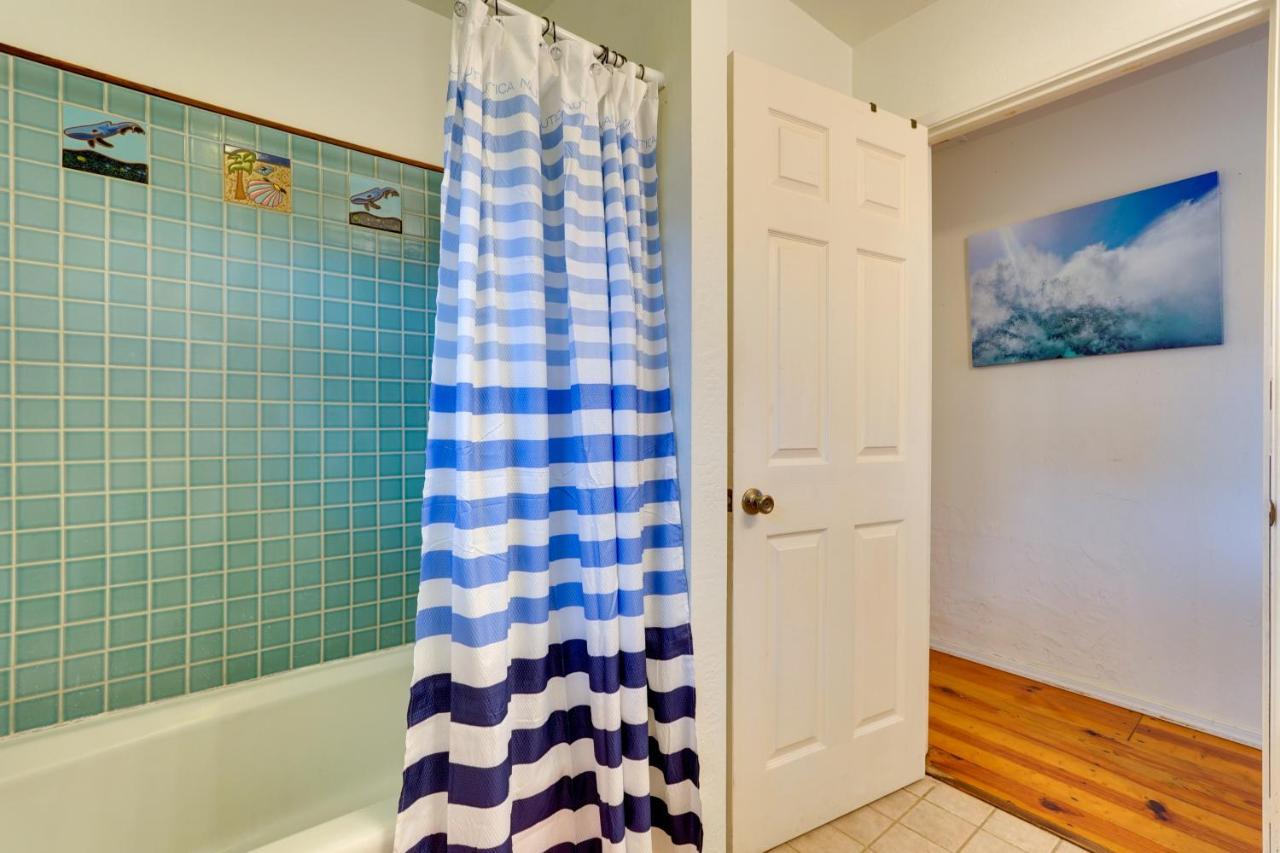 Hébergement de vacances Breezy With Lanai And Ocean View! *